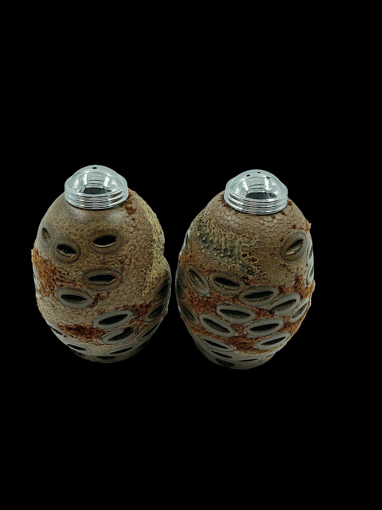 Banksia salt & pepper shaker set